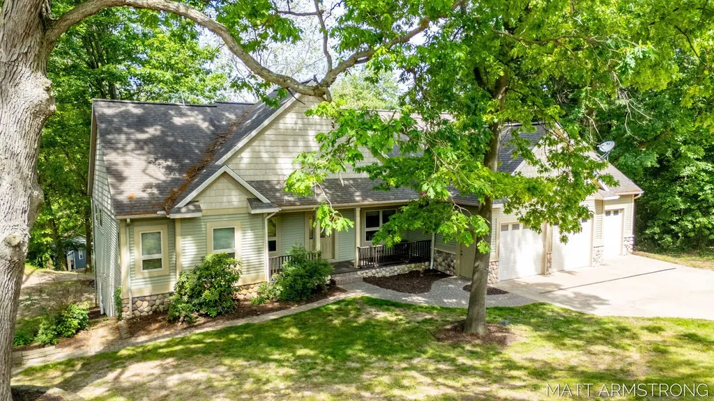2135 Hilltop View Drive Dorr Township MI 49323