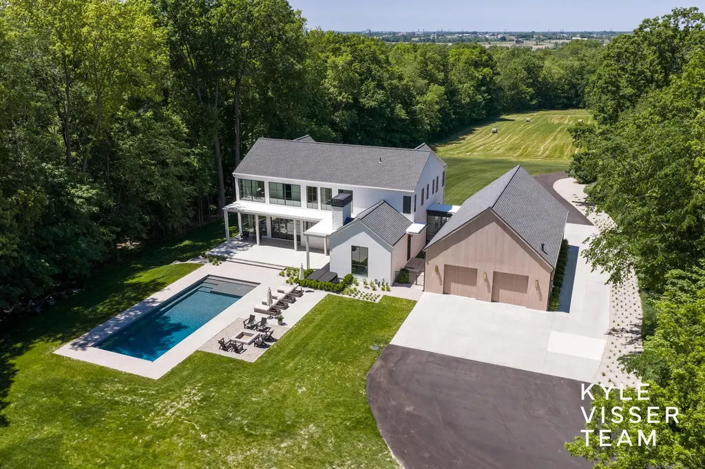 3616 64th Avenue Zeeland Charter Township MI 49464