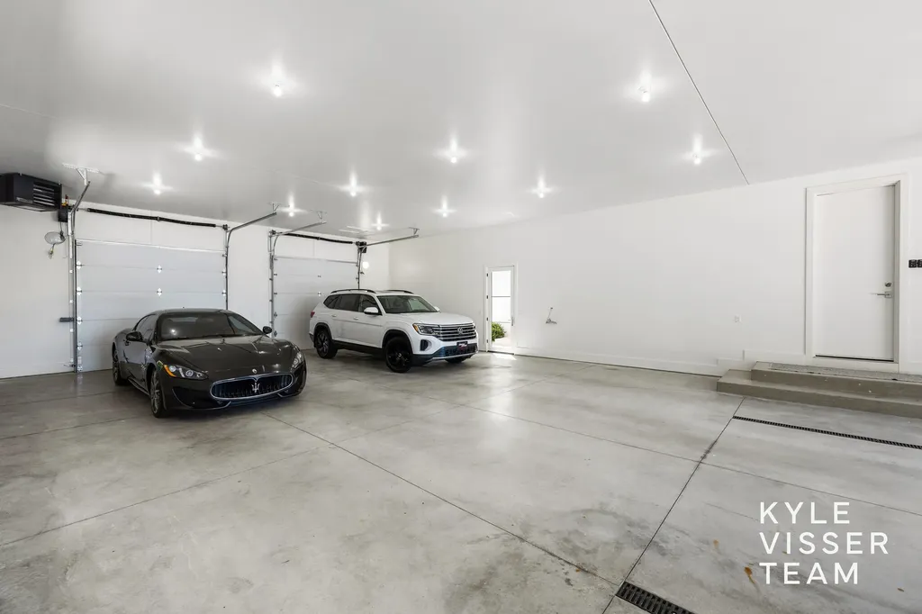 3616 64th Avenue Zeeland Charter Township MI 49464
