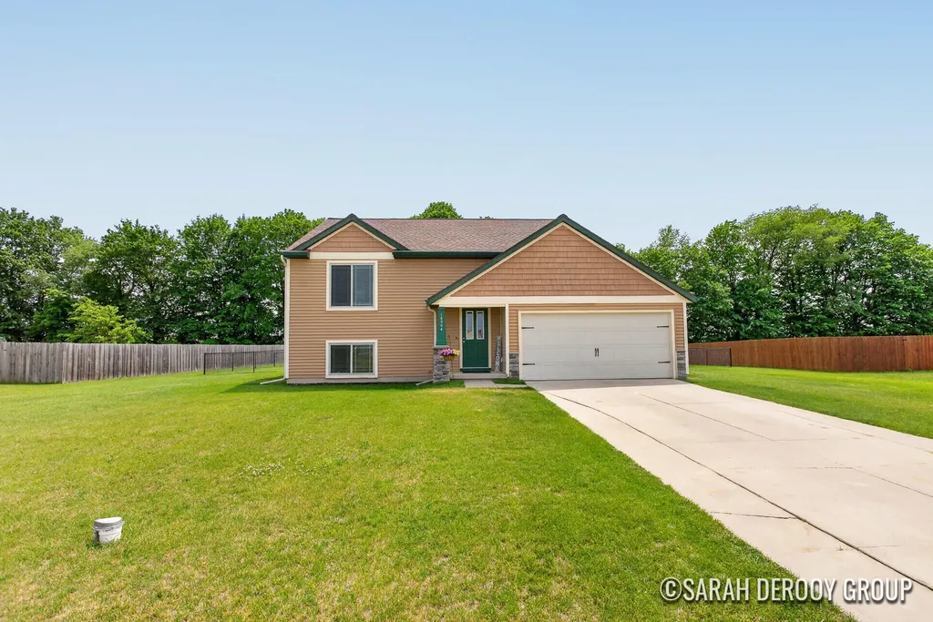 16264 Trent Ridge Drive NE Solon Township MI 49319