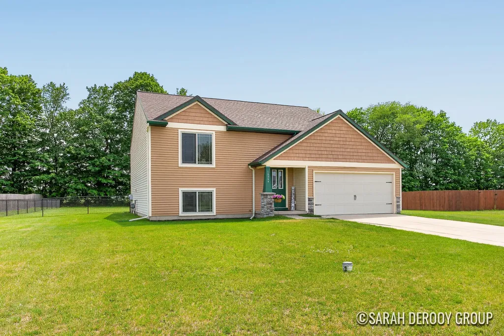 16264 Trent Ridge Drive NE Solon Township MI 49319