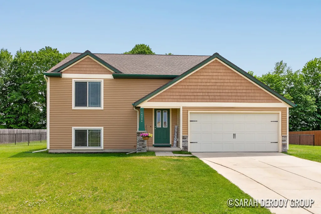 16264 Trent Ridge Drive NE Solon Township MI 49319