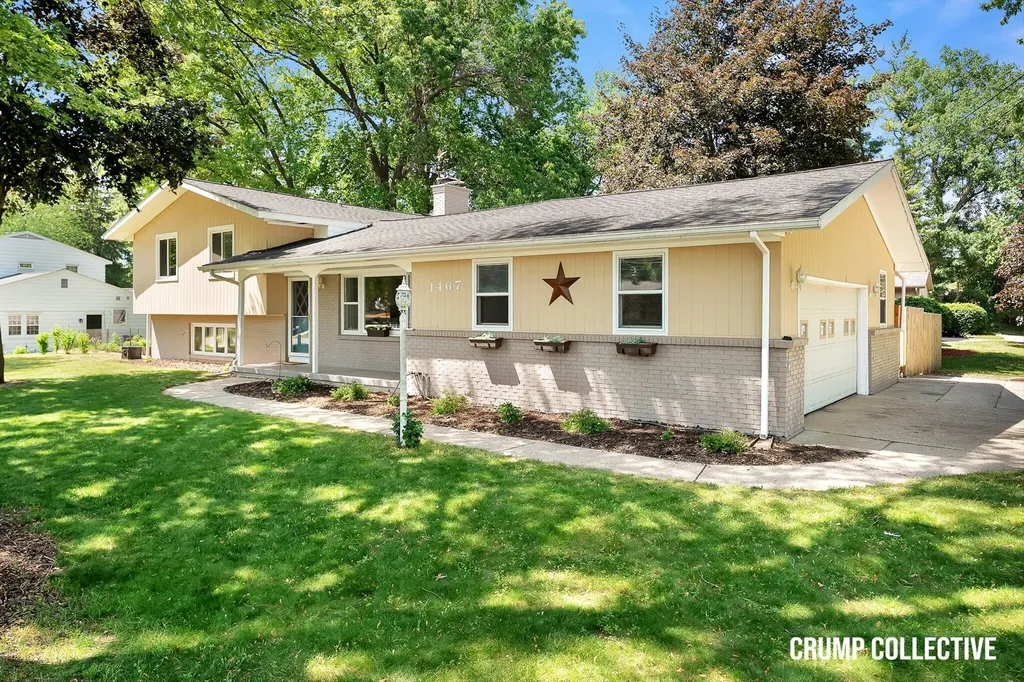 1467 Mapleview Street SE Kentwood City MI 49508