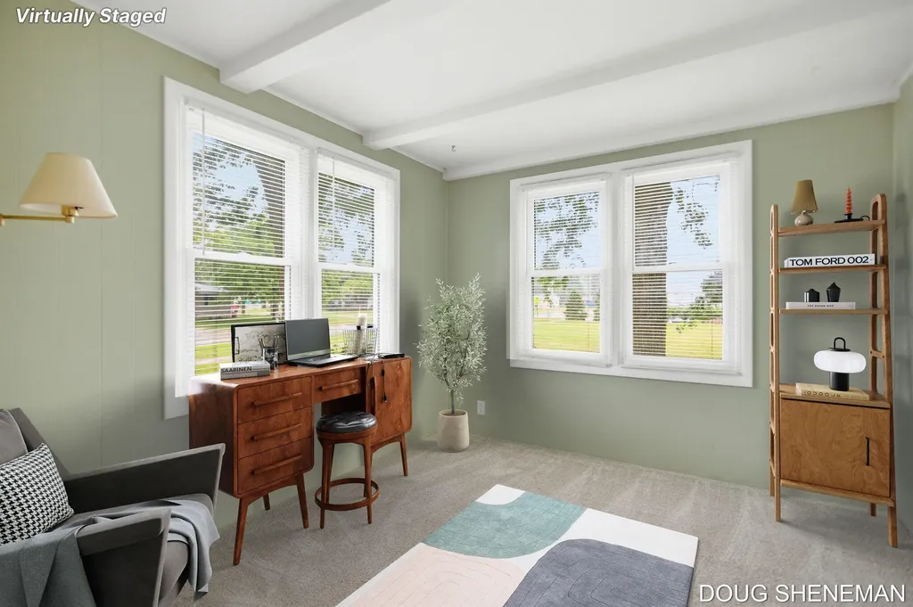 145 W Roosevelt Avenue Holland Charter Township MI 49464