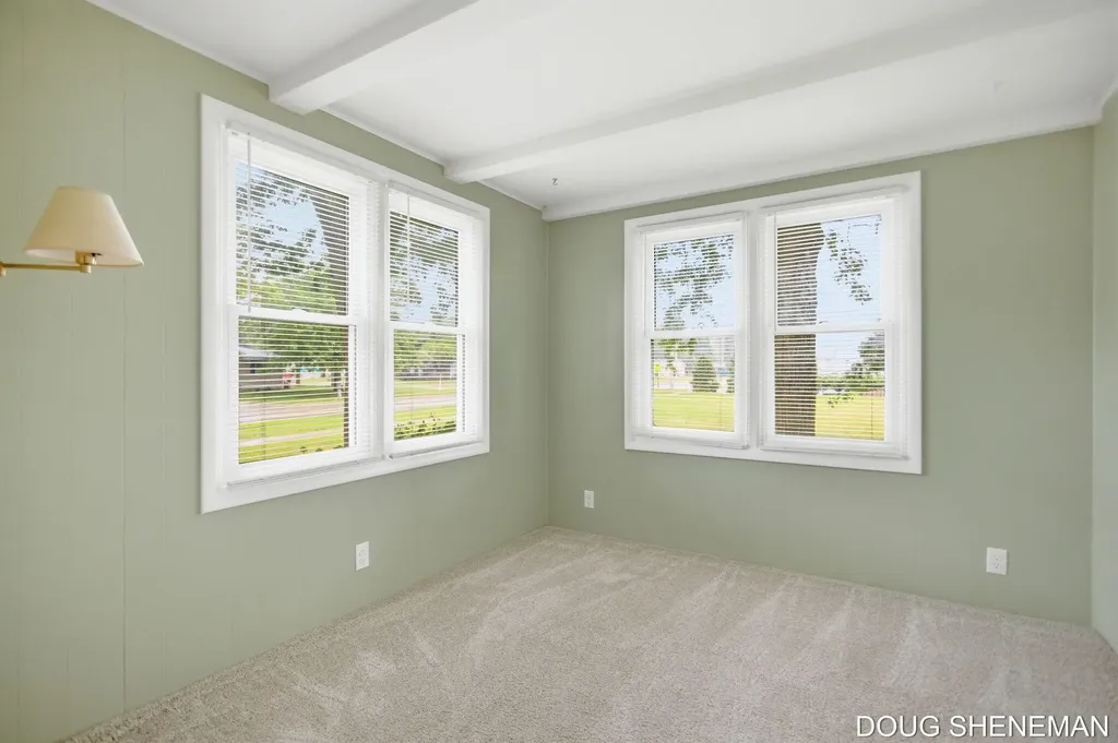 145 W Roosevelt Avenue Holland Charter Township MI 49464