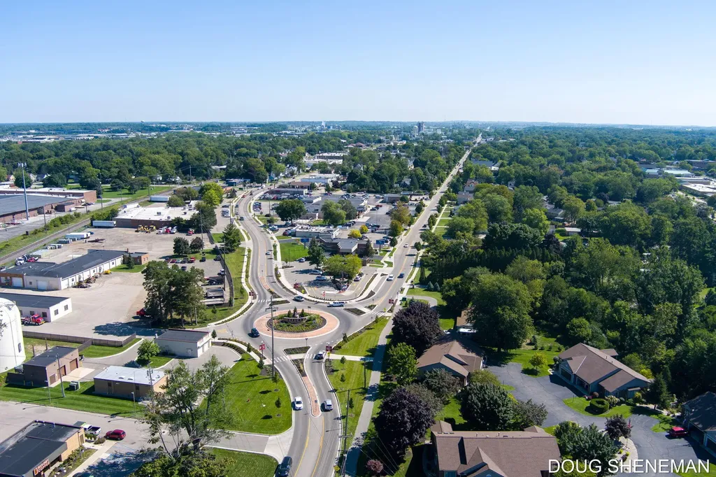 145 W Roosevelt Avenue Holland Charter Township MI 49464