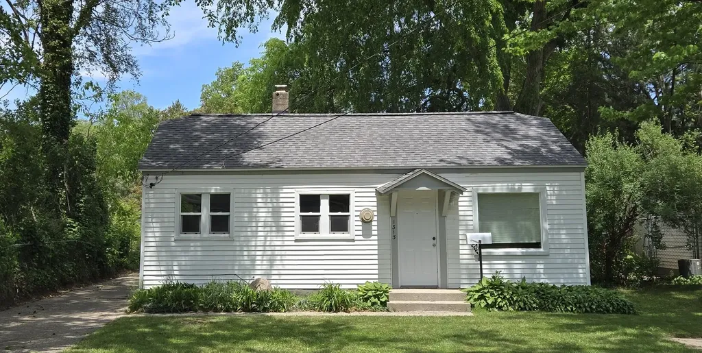 1313 Mason Street NE Grand Rapids City MI 49503