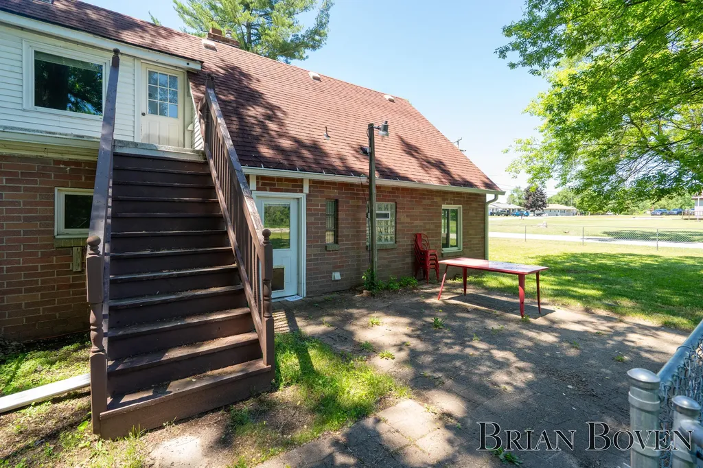 6480 Belmont Avenue NE Plainfield Charter Township MI 49306