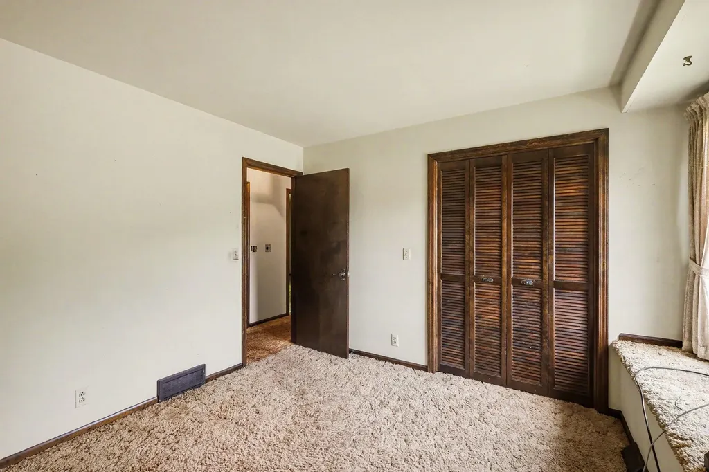 2085 Jamestown Drive SE Kentwood City MI 49508