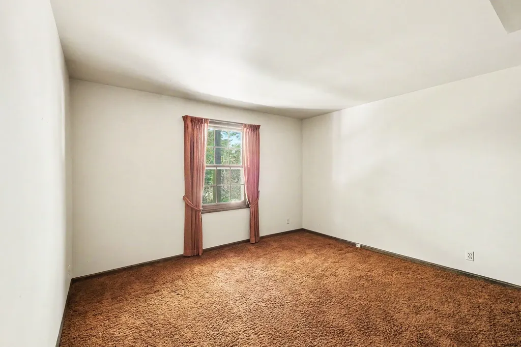 2085 Jamestown Drive SE Kentwood City MI 49508