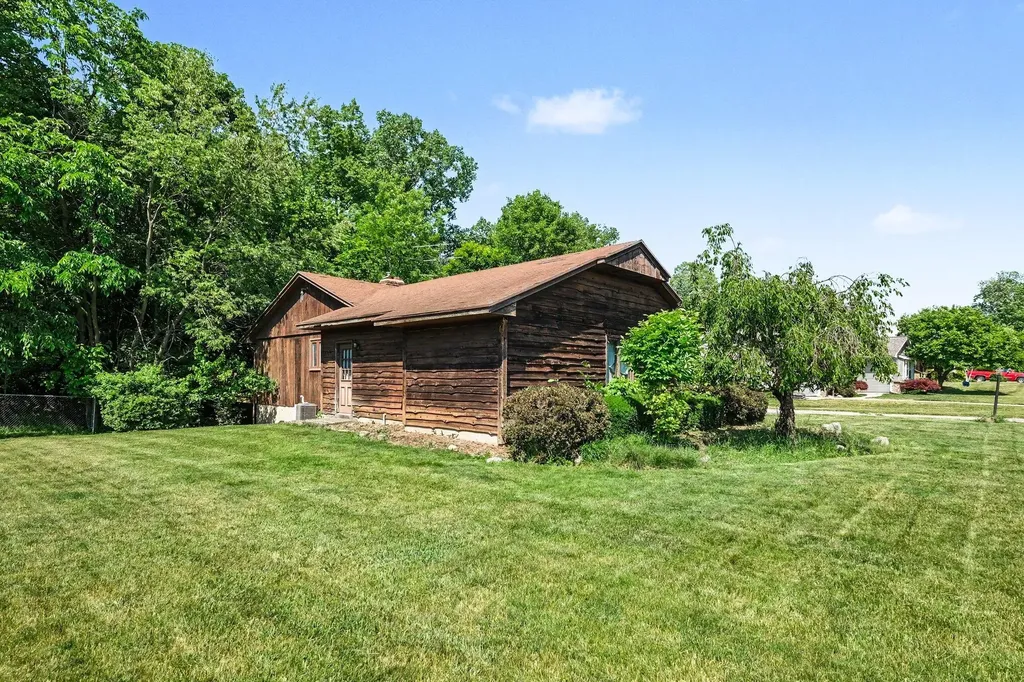 2085 Jamestown Drive SE Kentwood City MI 49508
