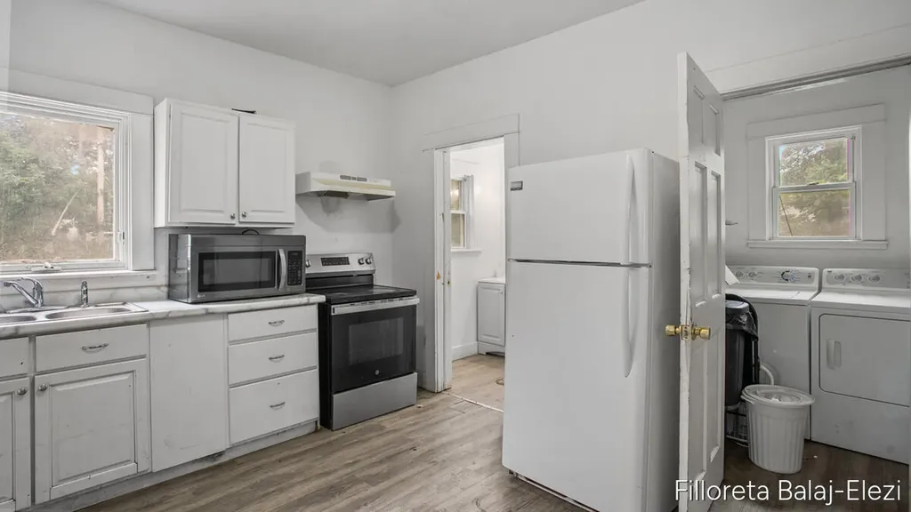 714 Adams Street SE Grand Rapids City MI 49507
