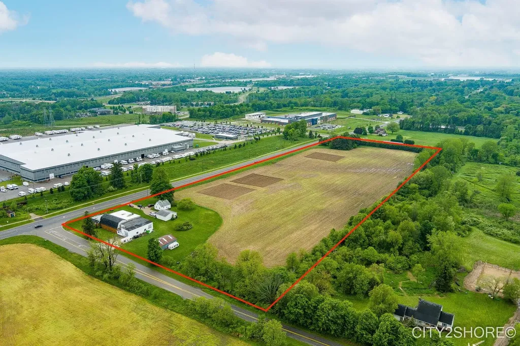 2031 4 Mile Road NW Alpine Township MI 49544