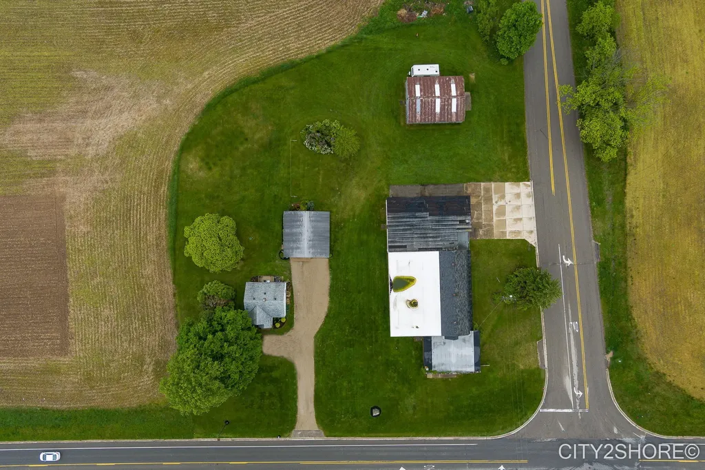 2031 4 Mile Road NW Alpine Township MI 49544