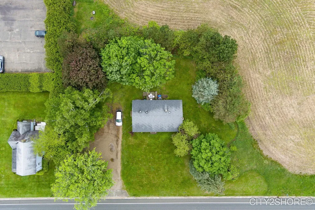 2031 4 Mile Road NW Alpine Township MI 49544