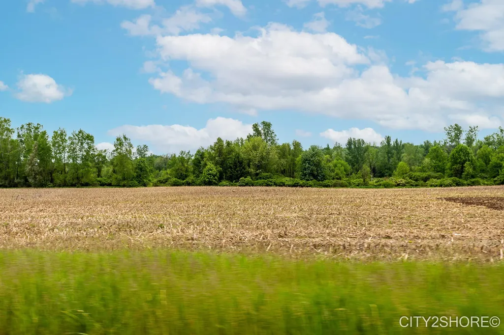2031 4 Mile Road NW Alpine Township MI 49544