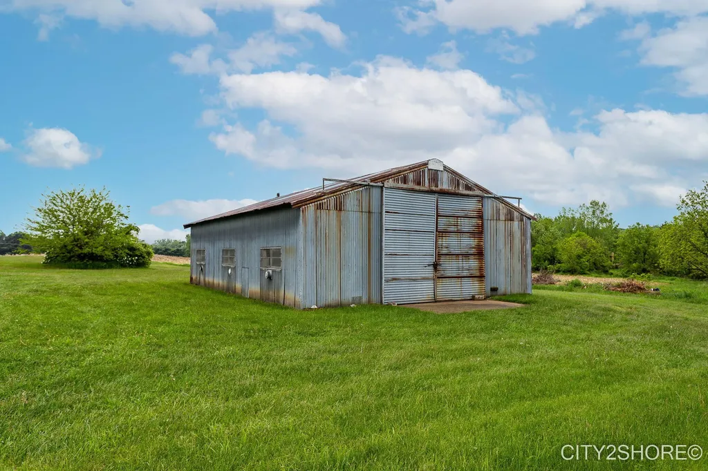2031 4 Mile Road NW Alpine Township MI 49544