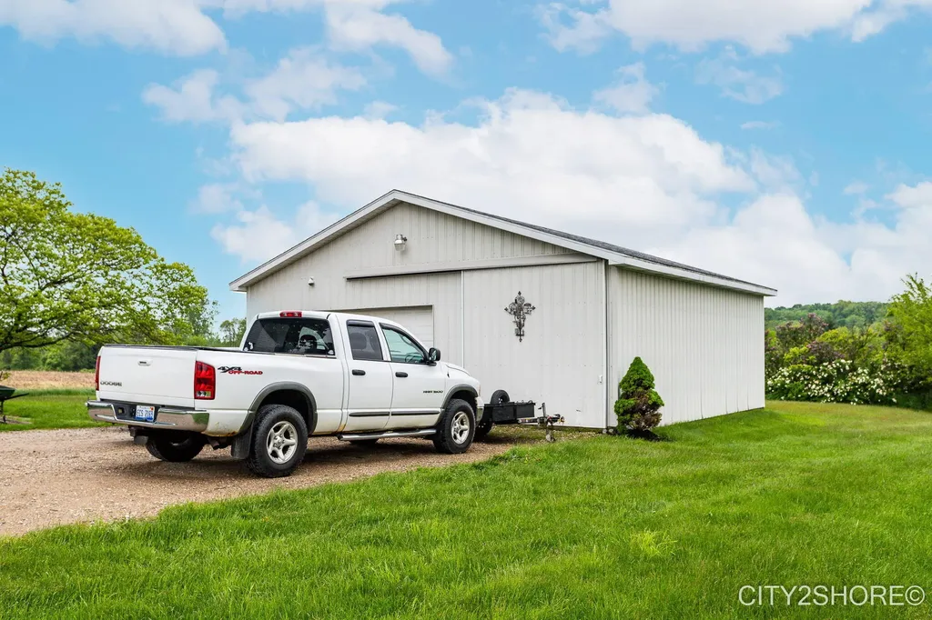 2031 4 Mile Road NW Alpine Township MI 49544
