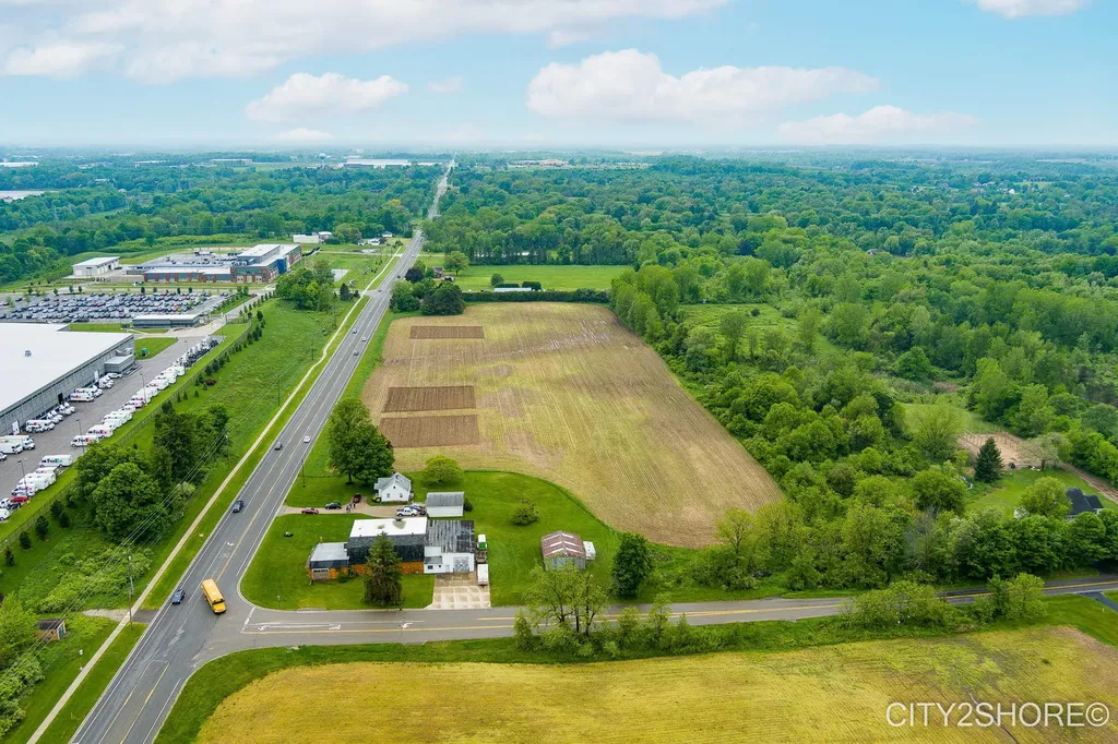 2031 4 Mile Road NW Alpine Township MI 49544