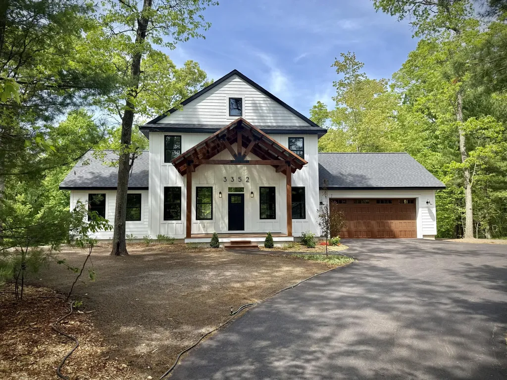 3352 White Eagle Muskegon Charter Township MI 49442