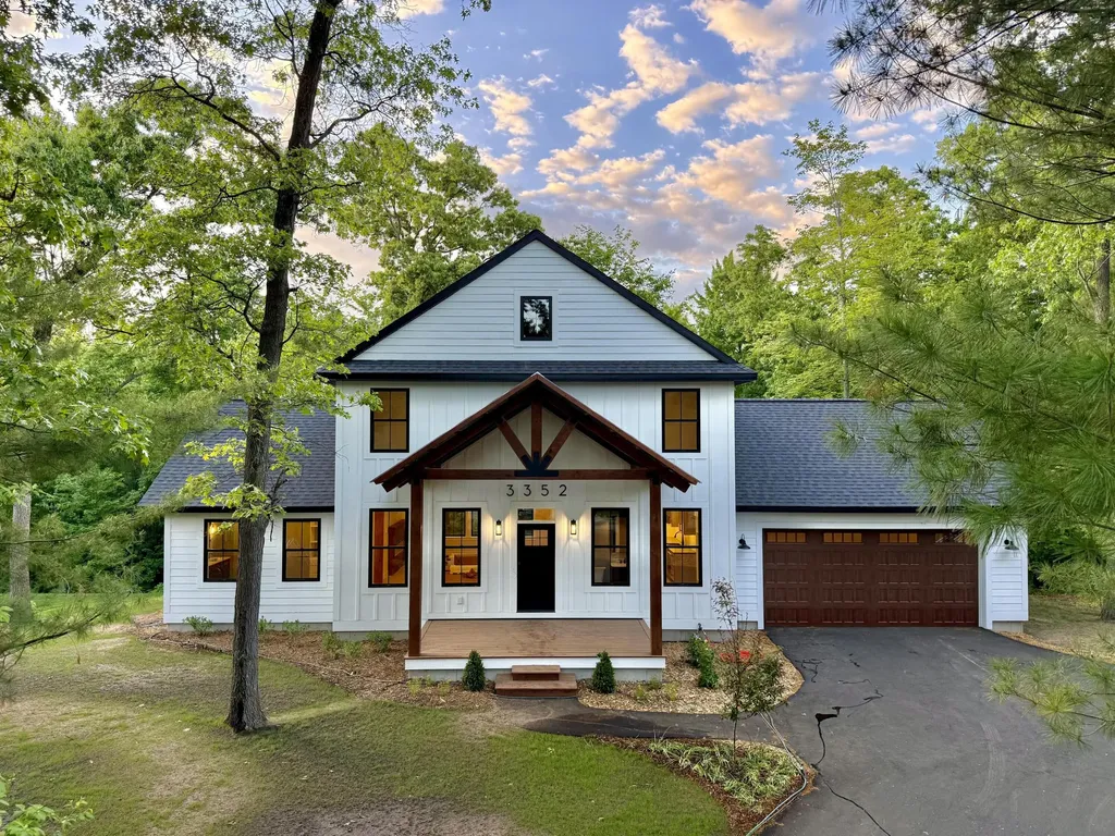 3352 White Eagle Muskegon Charter Township MI 49442