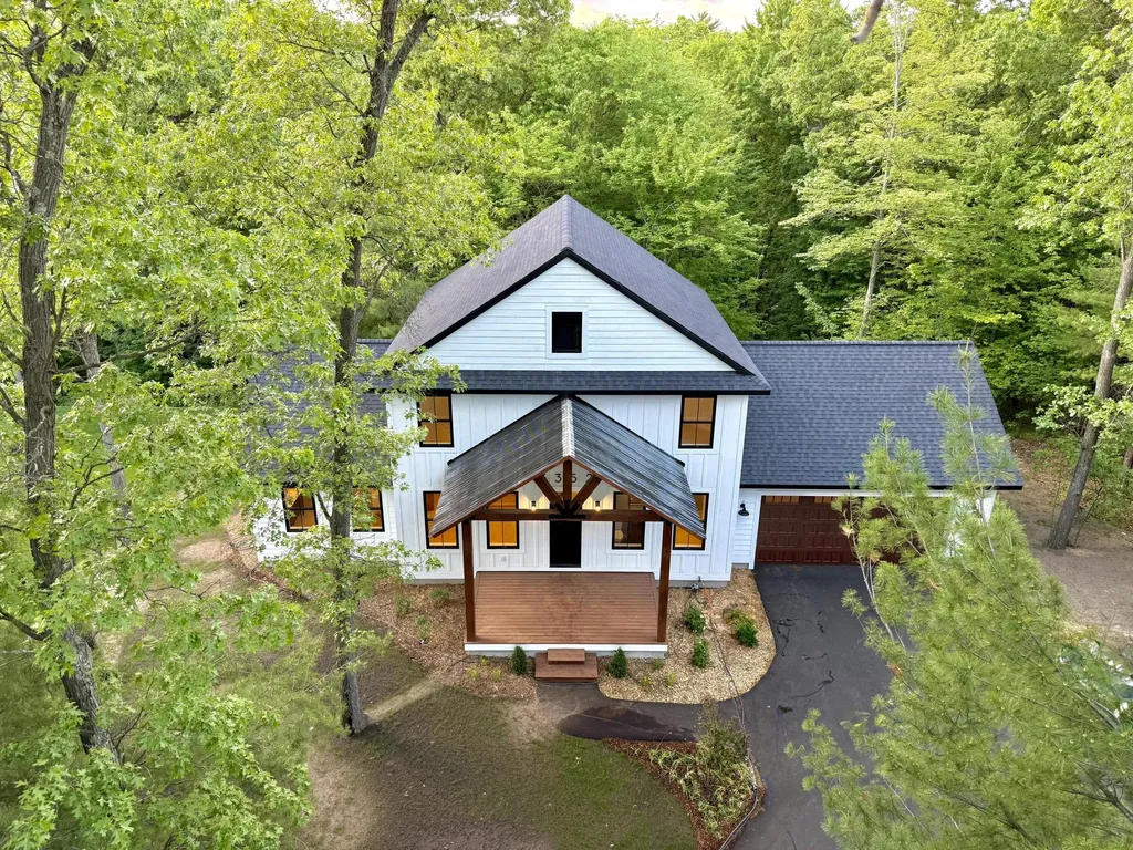 3352 White Eagle Muskegon Charter Township MI 49442