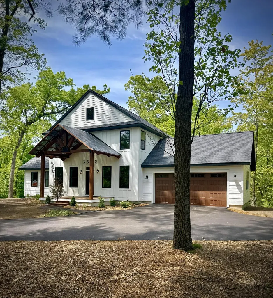 3352 White Eagle Muskegon Charter Township MI 49442