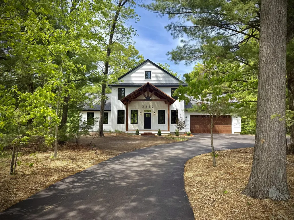 3352 White Eagle Muskegon Charter Township MI 49442