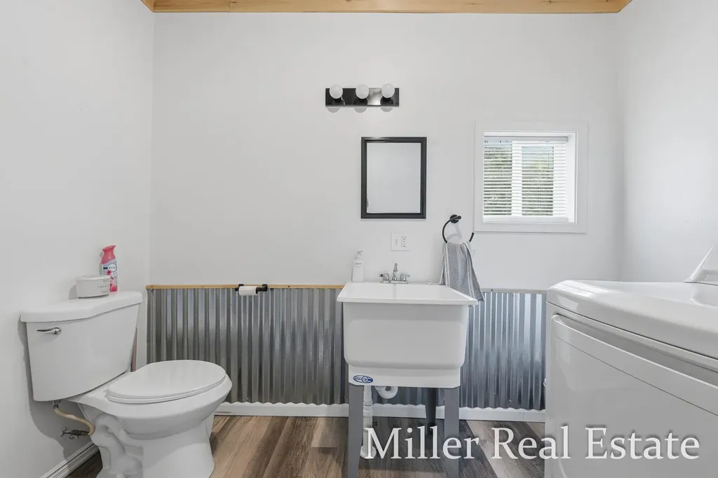 636 E Madison Street Hastings City MI 49058