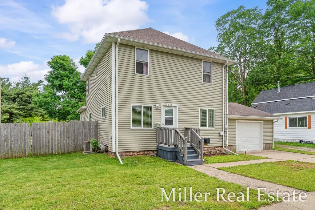 636 E Madison Street Hastings City MI 49058