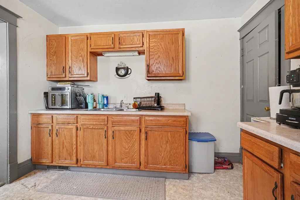 344 Monroe Avenue Muskegon City MI 49441