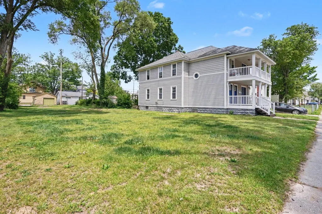 344 Monroe Avenue Muskegon City MI 49441