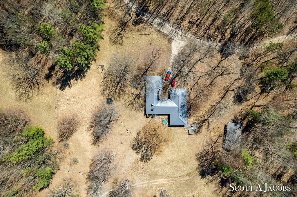 1125 Chaput Drive Orient Township MI 49679