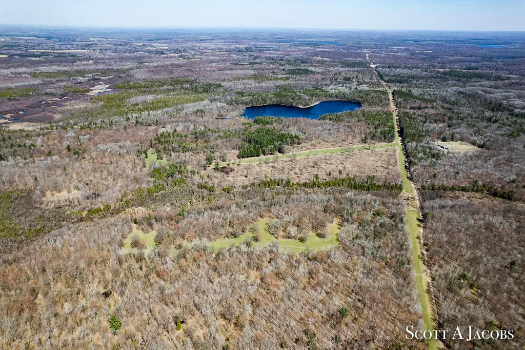 1125 Chaput Drive Orient Township MI 49679