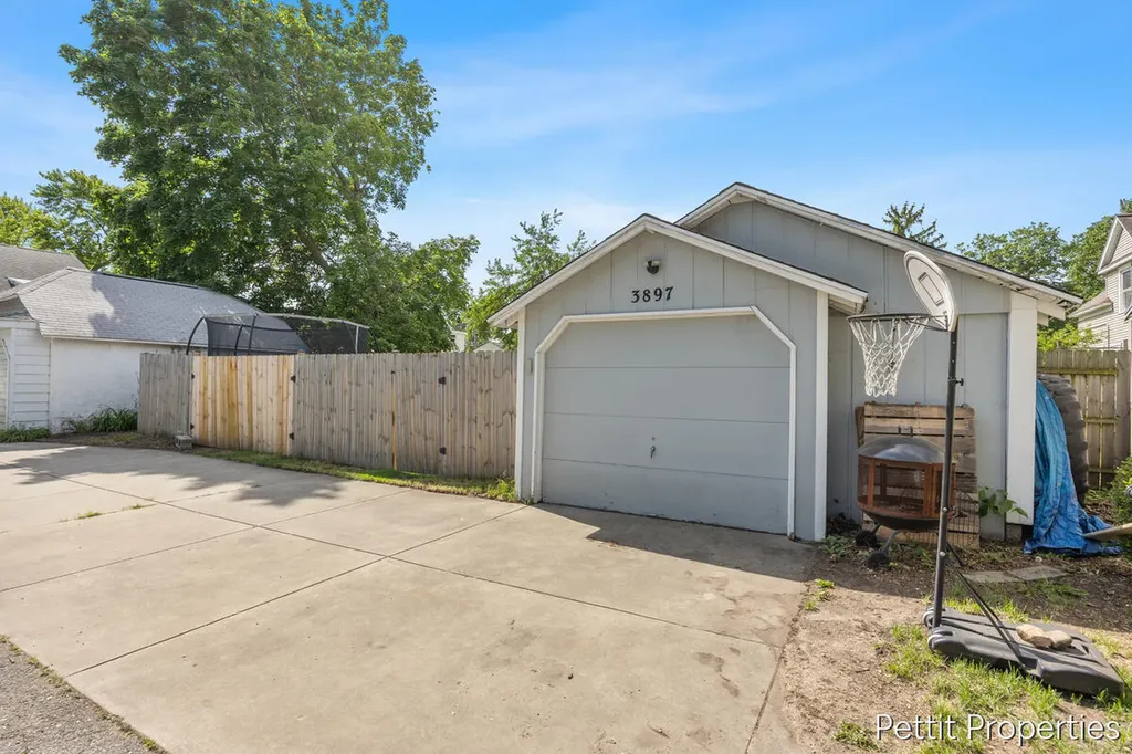 3897 Grand Street SW Grandville City MI 49418