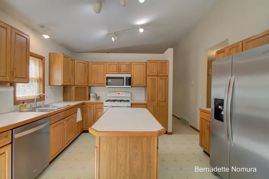 12167 Reyburn Drive NE Algoma Township MI 49345
