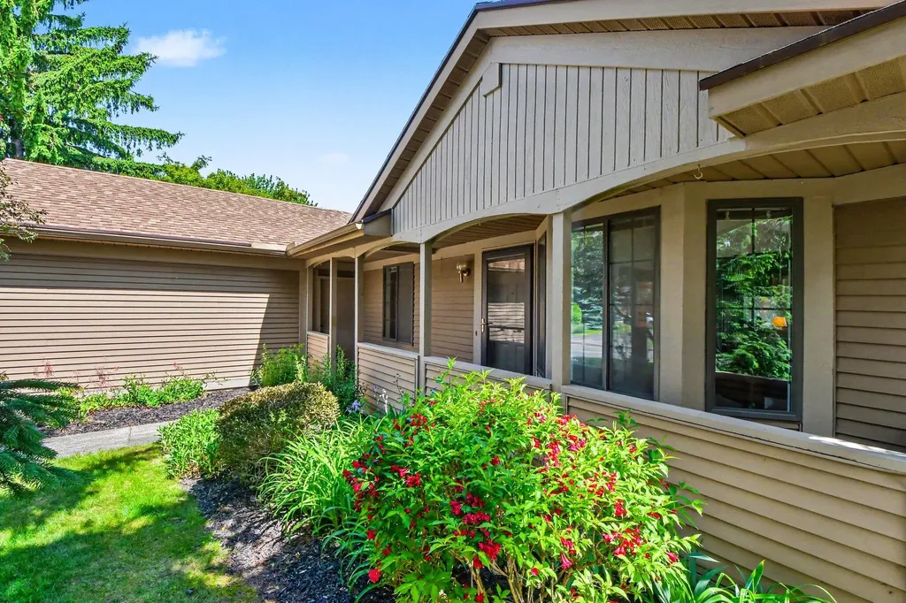 2271 Bridle Creek Street SE Kentwood City MI 49508