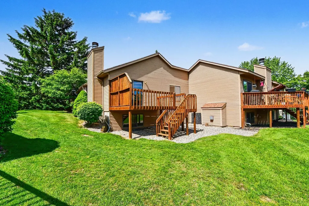 2271 Bridle Creek Street SE Kentwood City MI 49508