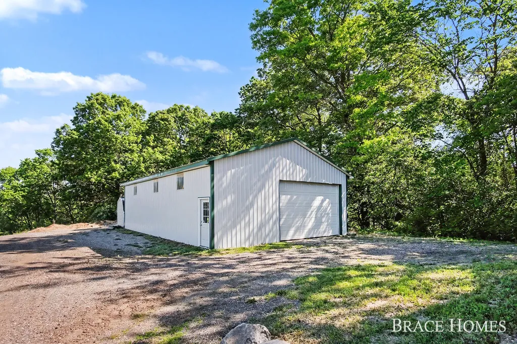 5685 11 Mile Road NE Courtland Township MI 49341