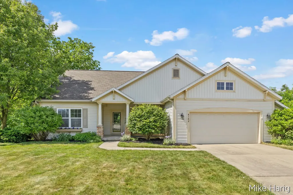 8105 Oldfield Court SE Gaines Charter Township MI 49315