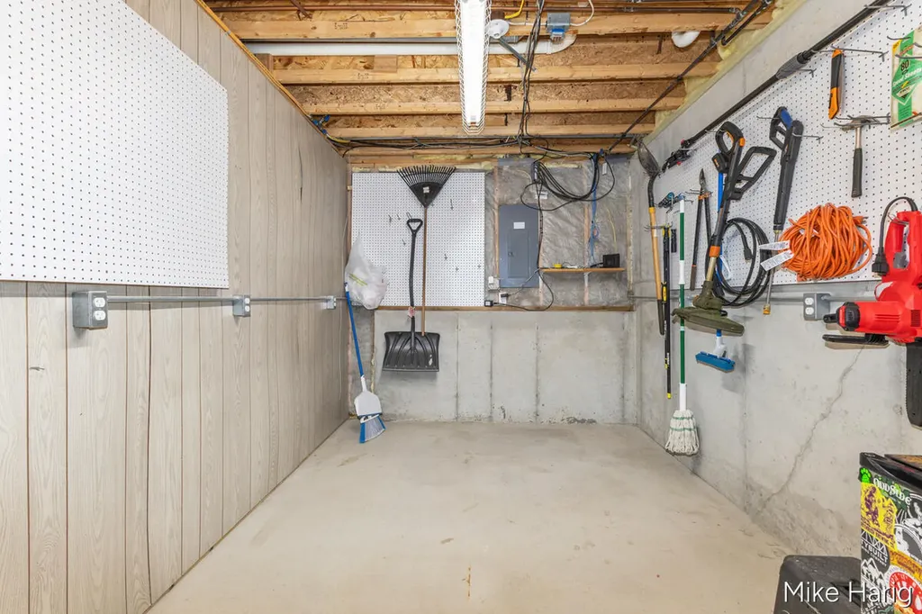 8105 Oldfield Court SE Gaines Charter Township MI 49315
