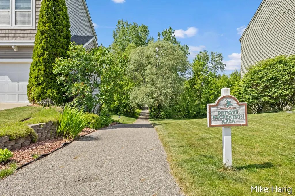 8105 Oldfield Court SE Gaines Charter Township MI 49315