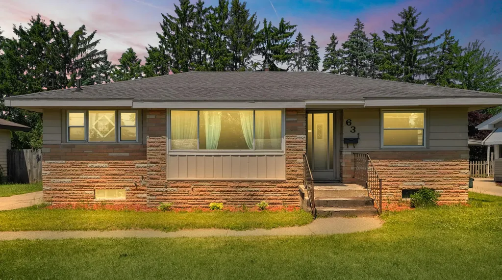 631 Oakcrest Street SW Kent City Village MI 49509