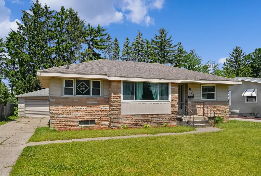 631 Oakcrest Street SW Kent City Village MI 49509