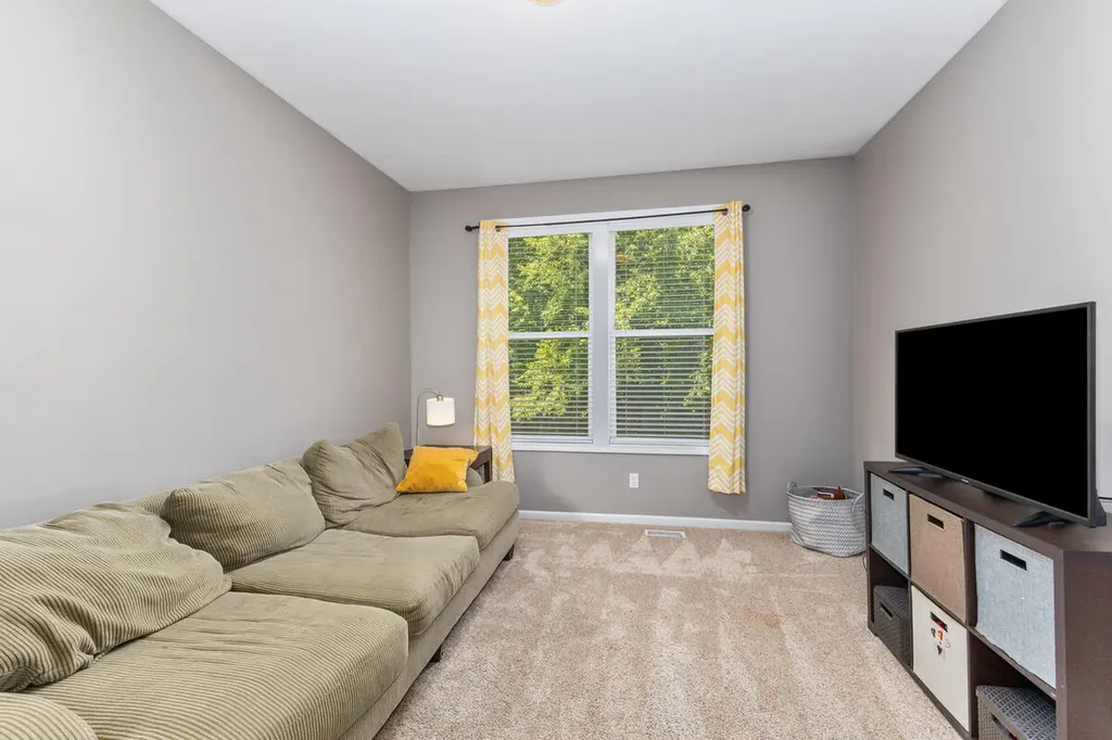 3457 N Meadow Grove Drive SE Kentwood City MI 49512