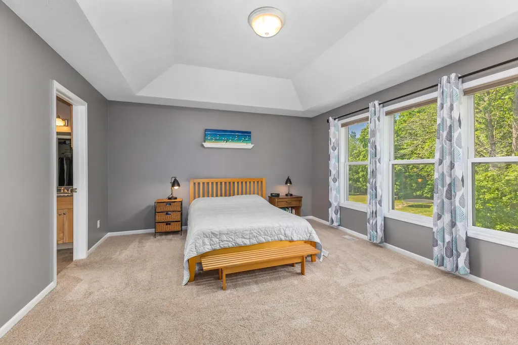 3457 N Meadow Grove Drive SE Kentwood City MI 49512