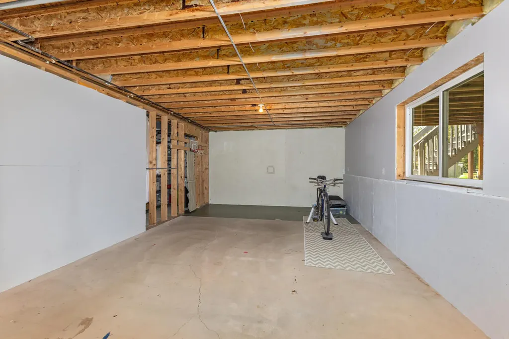 3457 N Meadow Grove Drive SE Kentwood City MI 49512