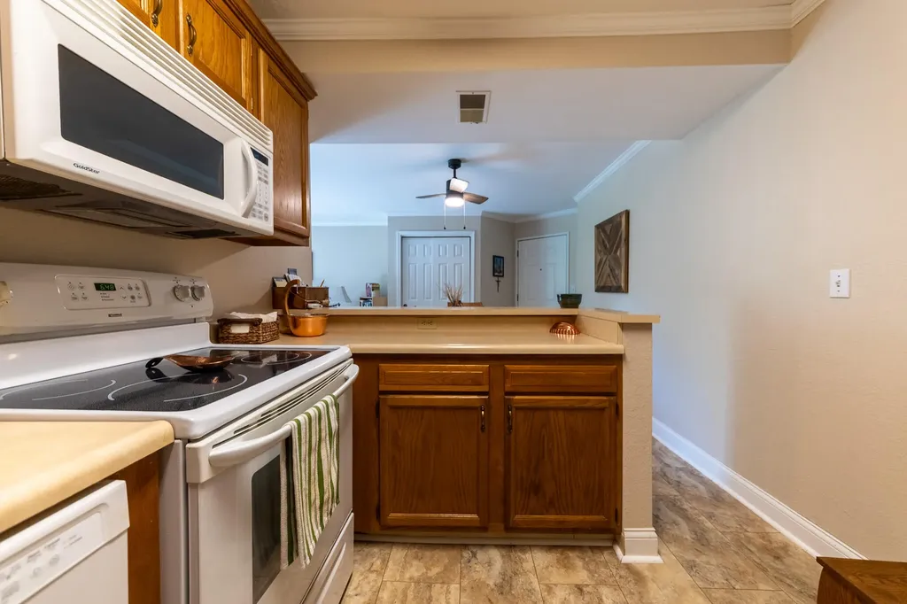3392 Devonwood Hills NE Plainfield Charter Township MI 49525