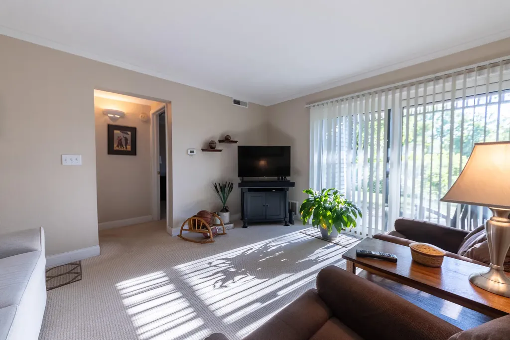 3392 Devonwood Hills NE Plainfield Charter Township MI 49525
