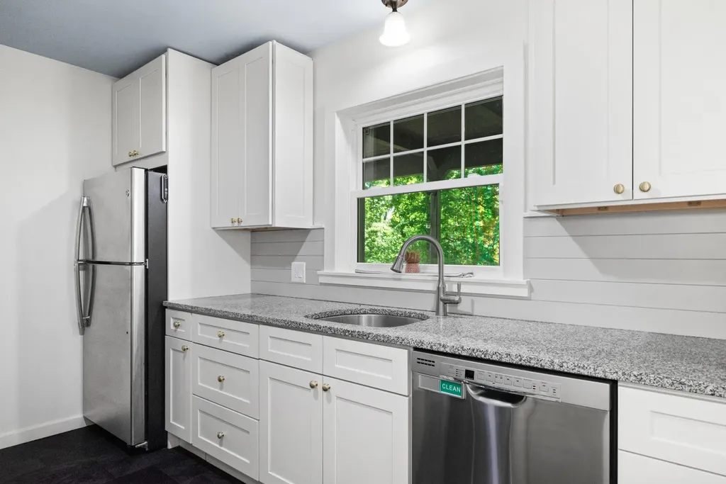 1506 Berkshire Drive SE Grand Rapids City MI 49508
